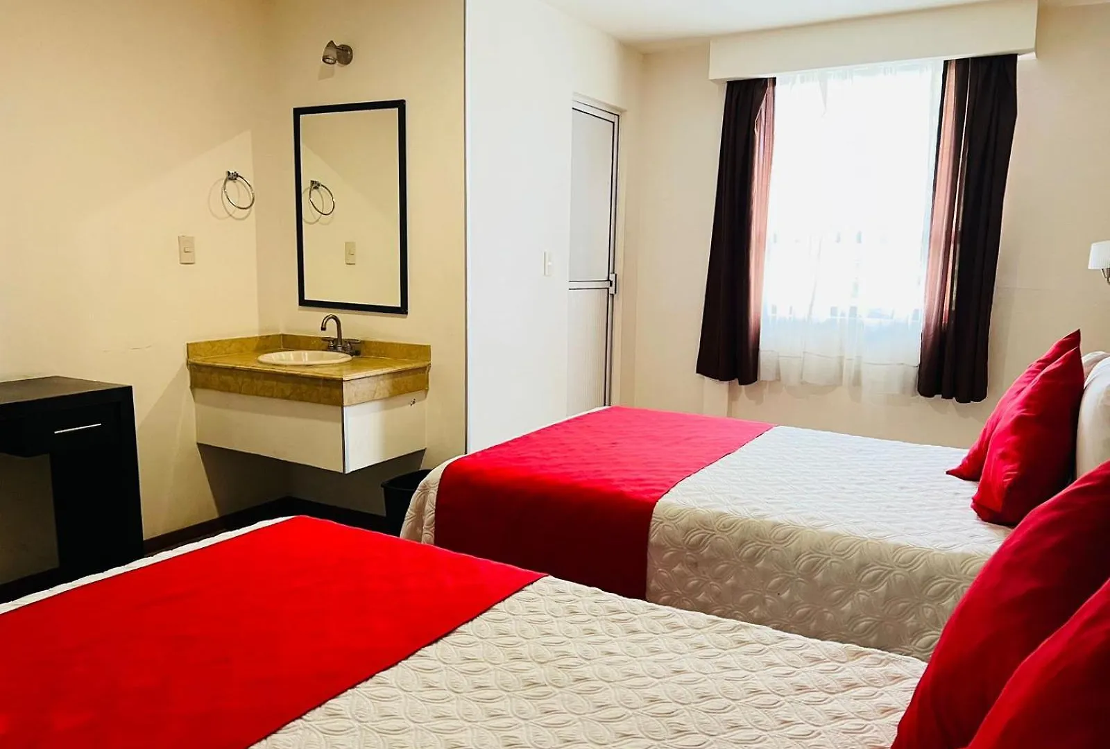 Hotel Arbis Puebla