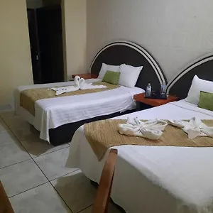  Hotel Angeles