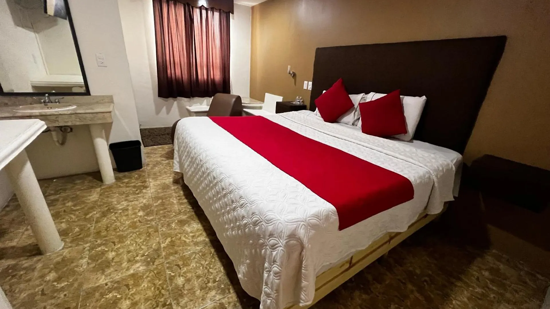 Hotel Arbis Puebla